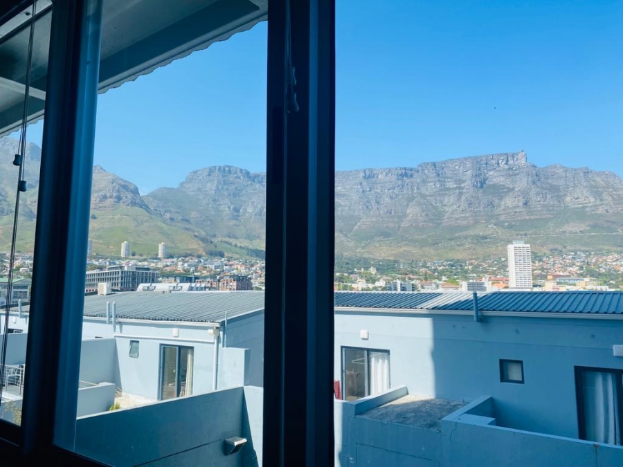 2 Bedroom Property for Sale in Cape Town City Centre Western Cape